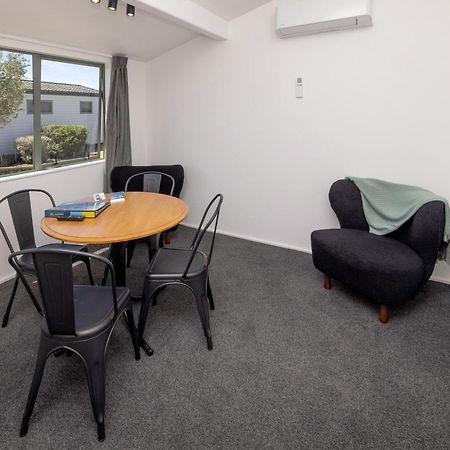 Napier Beach Top 10 Holiday Park & Motels Extérieur photo